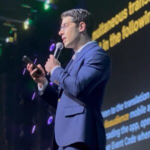 Marco Antônio Costa Instagram - 🇧🇷CPAC 2024: Com Deus no coração, a direita não recuará ao defender a pátria, valorizar a família e preservar a liberdade.