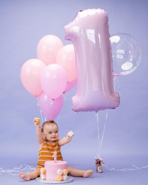 Marco Costa Instagram - O tempo voou contigo 🦋 

A tua primeira volta ao sol! 
Feliz aniversário minha querida e amada filha 💖

Obrigada à minha agência @pangera.agency que está em todos os momentos. 
Pelos olhos dele @viksoza