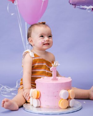 Marco Costa Instagram - O tempo voou contigo 🦋 

A tua primeira volta ao sol! 
Feliz aniversário minha querida e amada filha 💖

Obrigada à minha agência @pangera.agency que está em todos os momentos. 
Pelos olhos dele @viksoza
