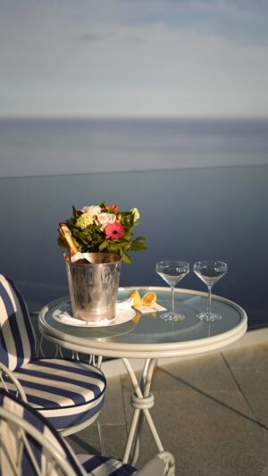 Marco Ferri Instagram - La vie en rose 🕊️ @themaybourneriviera 

#TheMaybourneRiviera #Reels #Love #FrenchRiviera