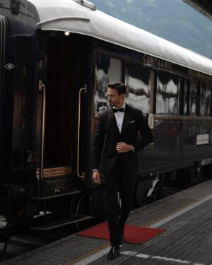 Marco Ferri Instagram - Highlights of my Vienna > Reims journey on the @vsoetrain 🚂🥂 @veuveclicquot #LiveClicquot #SolaireJourneys
