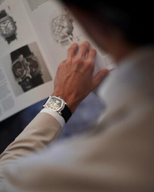 Marco Ferri Instagram - Celebrating the opening of the first Atelier of @geraldcharles_official in #Geneva, wearing my #MaestroSquelette. It’s been so inspiring knowing more about these unique timepieces, capable of being truly elegant and sporty at the same time 🥂✨ @watchesandwonders 
#WatchesAndWonders2024 #WatchesAndWonders #GeraldCharles #geraldgenta #Ad