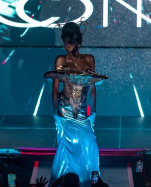Marco Marco Instagram - #marcomarcoshow X NYFW 2023👽🌟🪐 

 📸 @vadellaphoto 
🎉 @dreamlandpride 
🎩 @wigsandgrace 
🤫 @shutupchanel 
🎧 @blondish 
🎨 @jvincentmakeup 
👀 @moco_queen 
🏳️‍🌈 @jakeresnicow
🌟 @chrispsaila 
❤️ @samarasinofficial 
👽 @nyxthatbitch 
🔥 @realdominocouture 
💜 @sashasewsit 
💖 @xtravagram 
🫶🏻 @blakedannymakes