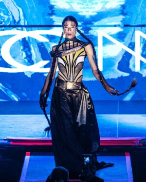 Marco Marco Instagram - #marcomarcoshow X NYFW 2023👽🌟🪐 

 📸 @vadellaphoto 
🎉 @dreamlandpride 
🎩 @wigsandgrace 
🤫 @shutupchanel 
🎧 @blondish 
🎨 @jvincentmakeup 
👀 @moco_queen 
🏳️‍🌈 @jakeresnicow
🌟 @chrispsaila 
❤️ @samarasinofficial 
👽 @nyxthatbitch 
🔥 @realdominocouture 
💜 @sashasewsit 
💖 @xtravagram 
🫶🏻 @blakedannymakes