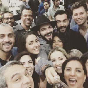 Marco Méndez Instagram - Parte del elenco #ladoblevidadeestelacarrillo despidiéndonos ! Fue un placer! Se les va a extrañar