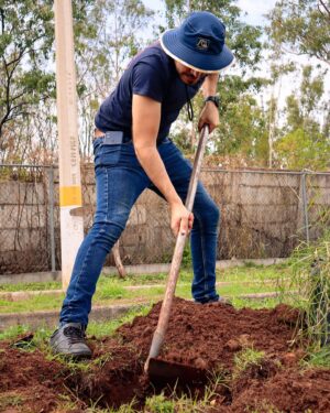 Marco Tostado Instagram - El domingo se llevó a cabo la jornada de reforestación en Tepatitlán previo al temporal de lluvias , la comunidad de Tepatitlán puso su granito de Arena .
GRACIAS a todas y a todos ! 
Logramos plantar más de 170 árboles .
Gracias a todos nuestros patrocinadores .
@quiksilvermexico 
@roxy_mx 
@ecoviverotepa 
@gobierno_de_tepatitlan 
@donkrestaurant 
@evobac.mx 
@mangiatoia_restaurant 
Fotografías tomadas por @juanpablotostado_9918
#replantemoselfuturo