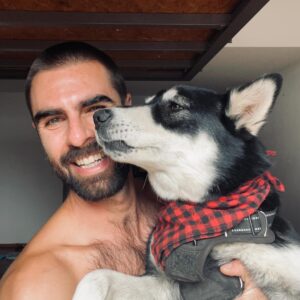 Marco Tostado Instagram - Se metió una loba en la foto 🐺