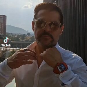 Marco de la O Instagram - Yo que sábado 😸 🔼📐