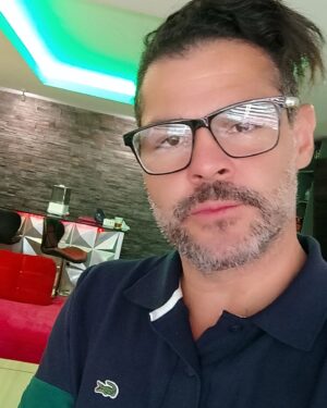 Marco de la O Instagram - Preparando todo #vivamexico 🇲🇽
