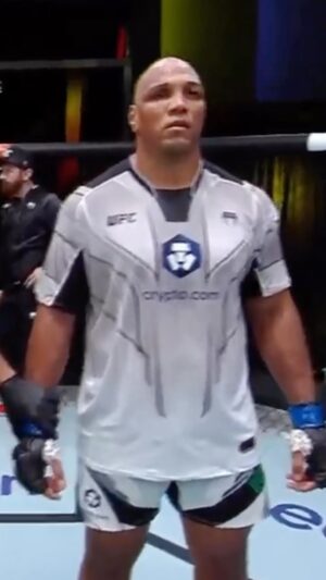 Marcos Rogério de Lima Instagram - Dia 29 de julho vamos romper Muralhas ✌🏾👊🏾🦍