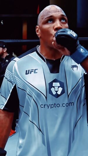 Marcos Rogério de Lima Instagram - Estamos Chegando! 👊🏾🦍

We are coming! 👊🏾🦍

#ufc298 #ufc2024 #pezao011