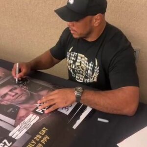 Marcos Rogério de Lima Instagram - ✌🏾👊🏾🦍