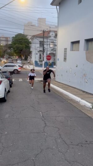 Marcos Rogério de Lima Instagram - O treino foi com ela hoje.
@mariaisabellarivelles @bela_tenis