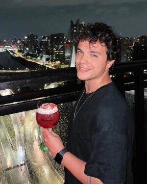 Marcus Bessa Instagram - Vamo? 🍷