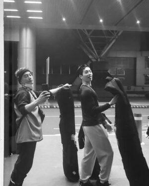 Marcus Chang Instagram - 慢條斯理的張先生滑雪可是很衝的😏