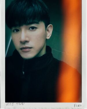 Marcus Chang Instagram - 今天好冷
冷到好想滑雪❄️
大家記得穿暖睡覺別著涼叻

穿上禦寒裝備🐩➡️🐏

#whitemountaineering
#uniqlo