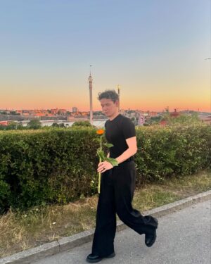 Marcus Gunnarsen Instagram - Which country should I deliver this 🌻 to?