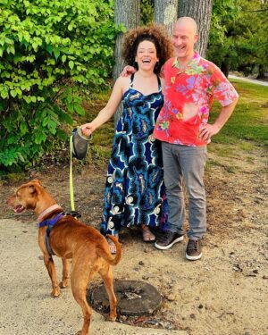 Marcy Harriell Instagram - Rob now has a ventilated shirt courtesy of my dad’s dog…but how very neatly it ripped on the lengthwise AND crosswise grain 🤓
HAPPY FATHER’S DAY!!💗👕🕳️

#handmadeharriells #negronishirt #sewingformen #catpeopleproblems