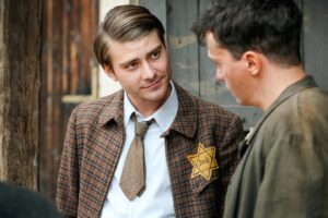Marek Lambora Instagram - Dneškem vstupuje do kin film TEREZÍN: Láska za zdí!

Italsko-česká koprodukce filmu, kde jsem poprvé ztvárnil anglicky mluvící postavu(v českých kinech bude jen s českým dabingem).

Díky za náročný, pro mě nový a zároveň krásný natáčení a pevně doufám, že se za naším filmem do kin podíváte!🙌🏻

#movie