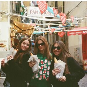 Margherita Mazzucco Instagram - 8 mesi in analogica 🫶🏻🫶🏻🫶🏻🫶🏻