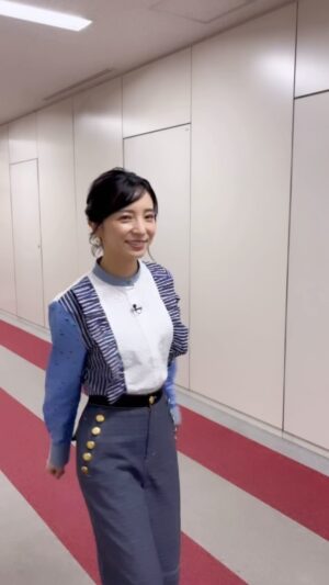 Mari Iriki Instagram - 極雀 season43 🀄️
麻雀ピアスは私物
衣装は @adelly.tokyo