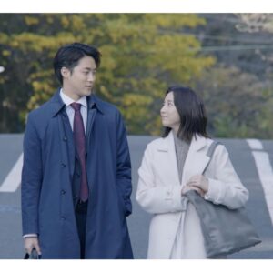 Mari Iriki Instagram - いよいよ最終回
今夜24時より
ドラマ『蜜と毒』 第10話の放送です

今 作品を振り返ると
マチコの台詞で
ただ、幸せな家庭を作りたかっただけなのに。
という言葉が1番印象に残ってる。
第1話からマチコは、理想の家庭と現実とのギャップにずっと翻弄されてきました。
W不倫の代償
最終話 果たしてどうなるのか
幸せな家庭を作ることができるのか、
ぜひ、見届けてくださいね

1番最後の動画は
最終回 撮影中の
マネージャーさん隠し撮り動画
現場で談笑中のマチコさん

見逃し配信は TVerで。

#ドラマ #蜜と毒 #ミツドク #不倫ドラマ #不倫 #w不倫