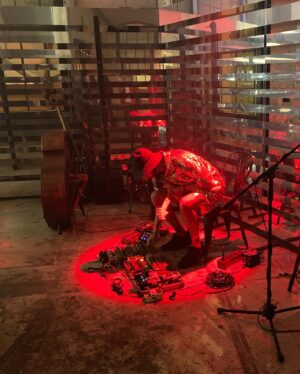 Maria Beraldo Instagram - hoje é o último dia de AUTORRETRATO! peça nova do @felipehirsch pra qual fiz a direção musical.

chamei essa banda dos sonhos pra tocar na peça (na qual eu não toco) e quero agradecer muito a cada ume desses músicos e artistas incríveis por essa jornada e por compartilharem suas musicalidades que amo ❤️

@bezerralello - guitas
@wan_dourado - violino
@jadsaaa - guita e voz
@marinabastossss - flautas
@bielbasile - bateria
@montorfano - teclas
@fabiosssaaa - baixos

um beijo no @thalin__ @urubudalama @enow______ @rodrigomancusi @pedrofasanaro @iambiajesus e todo o elenco e equipe e um abração nessa direção q mora no meu coração @felipehirsch e @juuar ❤️ e no querido diretor artístico @wado_goncalves 

viva!
