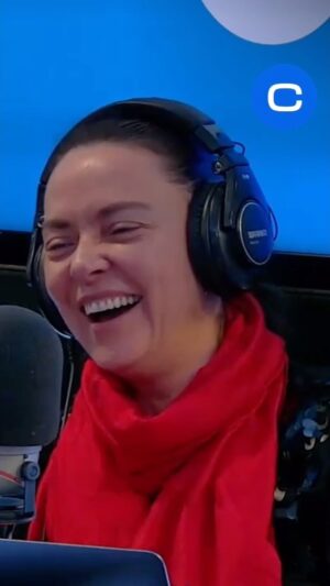 María Elena Dressel Instagram - ¡Amamos Serenata Rap en #NadaEsTanGrave!

👉🏻Marco Silva y María Elena Dressel sacaron todos sus dotes de politólogas y nos deleitaron con este rap.

✨ No te pierdas #NadaEsTanGrave de lunes a viernes de 07:00 a 10:00 horas en la 88.5 y envivo.concierto.cl