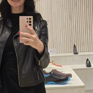 María Elena Dressel Instagram - Mis amores!!! Les tengo un datazo 💪 Aprovechen los descuentos #Cyber de mis favoritos @camper_chile
Hasta 70% Off en la tienda Camper Parque Arauco y hasta 50% Off en la web https://www.camper.com
https://www.camper.com/cl
#innovacion #cyber #creatividad #recomiendo #publicidad