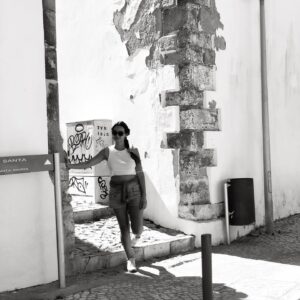Maria Faleiro Instagram - Pelos caminhos de Portugal … 👣
#portugal #algarve #peloscaminhosdeportugal #ruas #arquitetura #cidadeantiga #tavira #vestigiosarabes #descobrir #conhecermelhor #atriz
