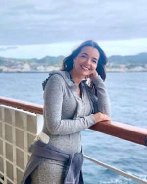 Maria Faleiro Instagram - AÇORES 🤍
Já tinha tantas saudades … 
#açores #pontadelgada #ilhasãomiguel #marazul #ilhasportuguesas #asmaisbonitas #azores #atriz #plural