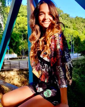 Maria Faleiro Instagram - Um lugar ao Sol ☀️ 
#sol #sorrisos #verde #água #natureza #aproveitarodia #atriz