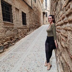 Maria Faleiro Instagram - Castilla La Mancha. 
Pelas ruas da cidade medieval fortificada. 

#toledo #españa #castillalamancha #medieval #fortificada #pelasruas #viajar #conhecer #atriz