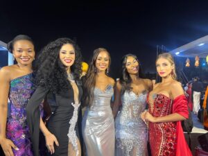 Maria Fernanda Rivero Instagram - Fernanda Rivero, Miss Bolivia Mundo compartiendo con sus compañeras de certamen. 

#MissWorld #missbolivia