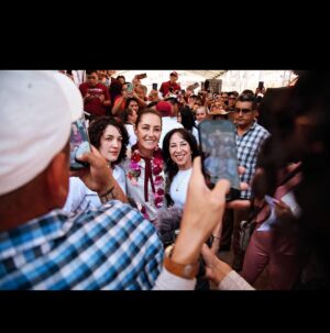 Maria Hinojosa Instagram - The most powerful woman in Mexico. The next president making history. Claudia Sheinbaum- studied at Berkeley. Jewish. Progressive. Mexico 🇲🇽 is a North Star for equity in politics. And as I have said. The North needs to learn from the South. And we covered it all at your favorite @latinousa !!! (Correcting my previous post abt Stanford)