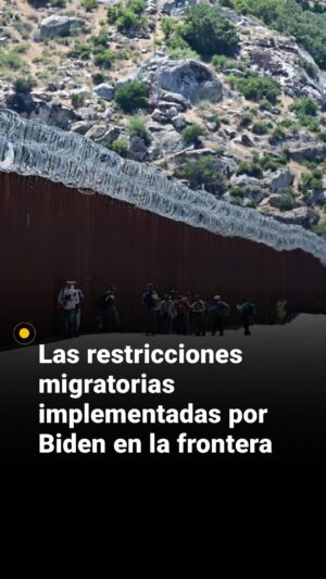 Maria Hinojosa Instagram - 🇺🇸 🇲🇽 La orden que Biden emitió la semana pasada limita la tramitación de asilo una vez que los encuentros con migrantes en los puertos de entrada alcancen los 2,500 al día.

La medida entró en vigor inmediatamente el 5 de junio porque las últimas cifras eran muy superiores, de unos 4,000 al día.

📌 ¿Por qué hace esto el presidente Biden? @jorgeramosnews lo analiza junto a Víctor Treviño, alcalde de Laredo, Texas, quien apoya la medida, y junto a la periodista @maria_la_hinojosa, quien la critica. 

📺 No te pierdas Al Punto cada domingo a las 11:00AM ET/10:00 CT/11:00 PAC por Univision.

🔗 Encuentra nuestras entrevistas ingresando al link de la biografía.

#Inmigrantes #Inmigración #Frontera #EEUU #Asilo #Entrevistas #AlPunto