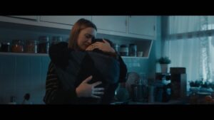 Maria João Pinho Instagram - O terceiro episódio da série PRAXX já está disponível na @opto.sic 
❌❌❌❌❌❌❌❌ ❌❌❌❌

Estas  personagens foram abraçadas por nós com muito amor, respeito e coragem. Eu tive a sorte e o privilégio de estar ao lado da incrível, generosa e enorme @nenaavelhahiena e juntas construímos uma história que já mais esqueceremos. A nossa querida e talentosa @catarinalopesrebelo estava sempre connosco, fomos  abraçadas por uma realizadora única @pat.sequeira que nos faz ir mais além e nos ampara em todos os momentos e é nessa confiança que avançamos. A luz que nos envolve  é do @fabiomotadop que fez um trabalho maravilhoso. E todas as equipas incríveis que sempre estiveram connosco e tanto colo nos deram, obrigada a todos ❤️

@santaritafilmesportugal @sicoficial @opto.sic @artistglobalmanagement