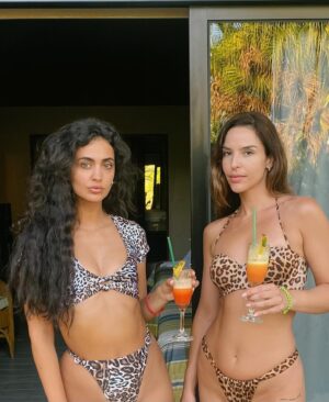 María Lamela Instagram - Sigo sin asimilar el SELVAMAMI tour  @marmarmarmarmarmar_ 🥲🥲