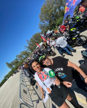 María Lamela Instagram - 🏍️Me estalla el ilusionómetro 🏍️ muy muy agradecida de estar aquí a @lasexta 💚💚💚 @motogp