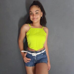 Maria Luiza Galhano Instagram - 😊bom domingo✅
Looks @bananabacana