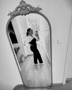 María Terremoto Instagram - No todo es negro esta vez ⚪️⚫️
