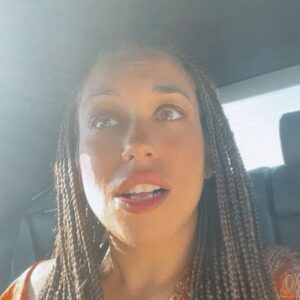 María Terremoto Instagram - 🥹 Con to mi resaca emocional 😏 voy ha intentar hacer un RECAP de este finde pero sería imposible contar tantos sucesos en tan poco espacio☀️🌅🌊🏝️🐚🩱👙🥪

1. Intento de foto de guapi pro es imposible 🙂‍↕️
2. 2do intento d foto, las buenas ya las subiré ☺️
3. Las nenis antes de una noche movidita😎🏝️
4. Ella y yo 🐯💚
5. Tomando algo de sol porque llovió tela 🥲
6.  MOOd tardeo en el palmar 🐰🐰🐰🐰🐰
7.  Zahoraaaaaaaaaa🥹🥹🥹🥹🥹
8. Viviendo la music a la vuelta 🔪🤘🎶

Ha sido increíble… 💚 gracias manasssss esto me ha dao la vidaaaaaaaaaaa🥲🐚

#comoteloestaspasandotigre