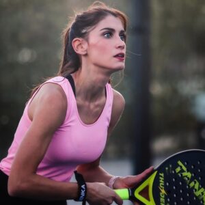 Maria Valentina Principi Instagram - Tipica faccia iperconcentrata da “sto perdendo, ma adesso recupero” 🎾
.
.
.
#padelgirl #padelroma #padelitalia #playpadel #sportygirl #fitgirl #padelmania #padelfemenino #atleticopadel #padeltennis #romapadel