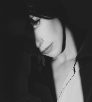 Maria Vera Ratti Instagram - @phrancescoguarnieri
@micsmua 
@fannypalombini
@masters.lab