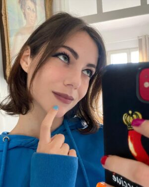 Maria Vera Ratti Instagram - Abbiamo un sogno nel 💙