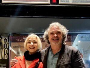 Maria de Medeiros Instagram - “Nuestros hijos” en Barcelona y Valencia. Qué lindos reencuentros con amigos, qué bellas charlas con el público! Gracias Antxón, Lisa, Alfonso, Agustí. Gracias Isa, Rebeca, Ximo, Rosa, Cristina. Gracias a los Cines Boliche, Alfonso Mas, ConUnPack Distribución, Cines Babel. Especial gracias a la Mostra de Valencia y Eduardo Guillot, que por primera vez enseñaron la película y que siempre me acogen con tanta generosidad y cariño. Gracias a Eva Calleja, la gira ha sido una fiesta. ❤️❤️❤️