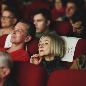 Maria de Medeiros Instagram - Relembrando mais uma fantástica edição do Festival de Cinema Brasileiro em Paris. Obrigada, querida Kátia Adller, pelas descobertas, os filmes extraordinários, os encontros e reencontros, a amizade e as conversas. Incandescente a homenagem a António Pitanga e rever a “Paixão segundo GH” de Luís Fernando Carvalho.