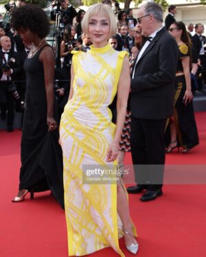 Maria de Medeiros Instagram - Red carpet for the last film in competition, “The old oak”, by Master Ken Loach.