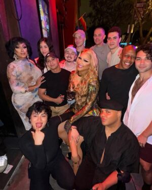 Mariah Balenciaga Instagram - Celebrating @jessicawild Birthday @mickysweho 🎉🎉🎉🎉🍾🌈