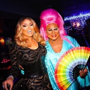 Mariah Balenciaga Instagram - @piranhavegas with The Icon @larryedwardslv !!!♥️♥️♥️♥️